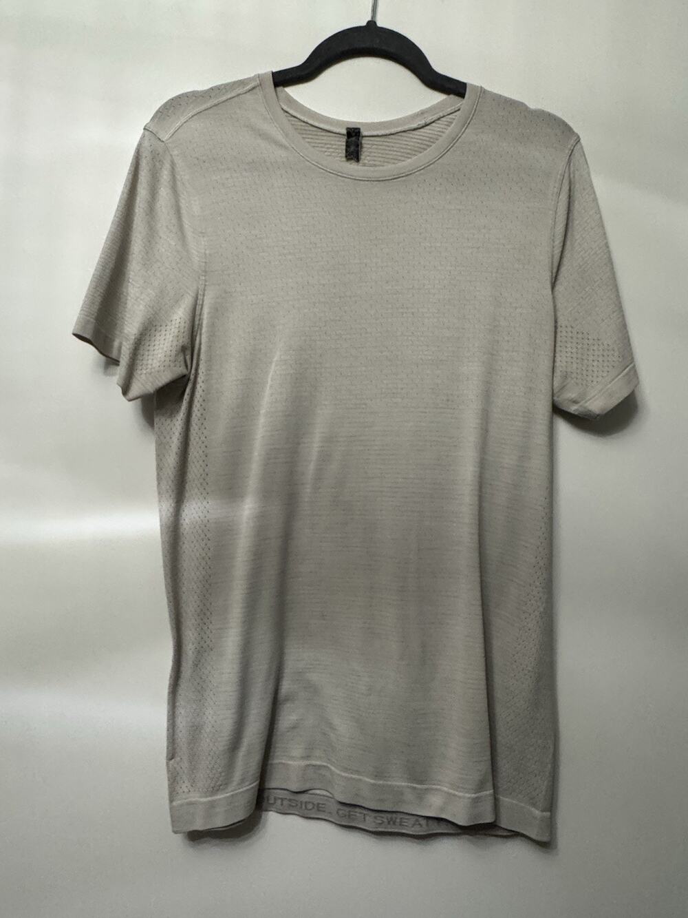Lululemon Mens Perforated Performance Short Sleeve Shirt Medium Gray